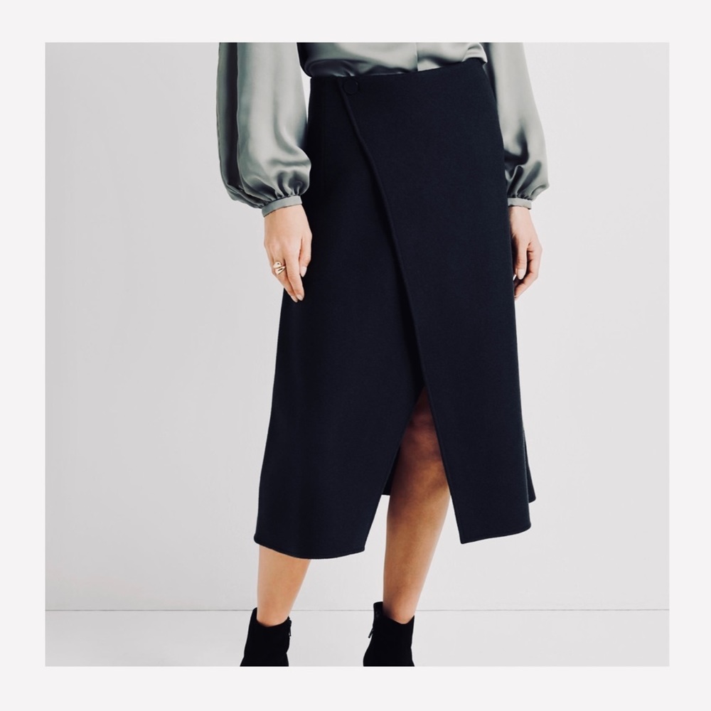 CLUB MONACO Skirt